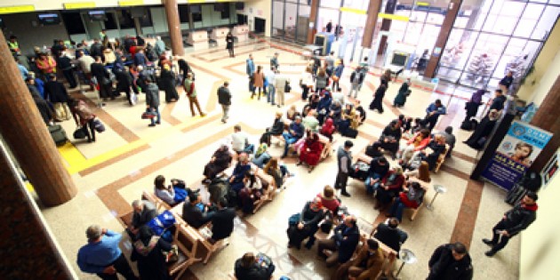 Nisanda Yenişehir Havaalanı’nda  6 bin 300 yolcuya hizmet verildi